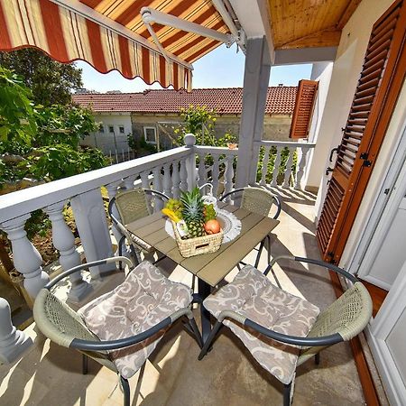 Lana Apartman Zadar Exterior photo